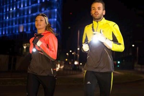 1476931903407847.jpg 001372aad0b915af1a7f57.jpg