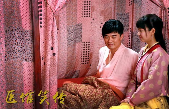 井柏然关微博娜扎关评论，网络暴力咋应对？